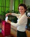голосует Ирина Голубенко